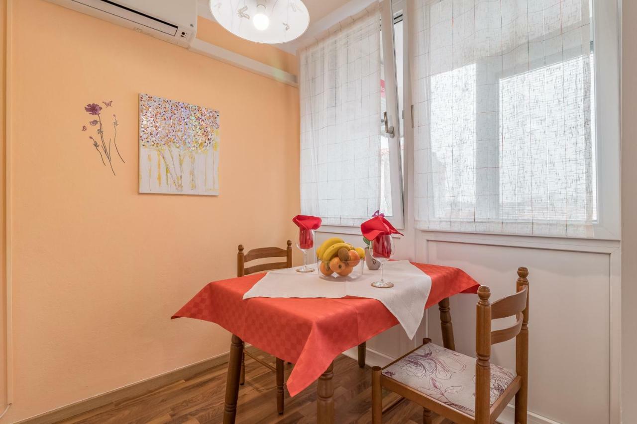 Cosy Apartment Zupanic Pula Ngoại thất bức ảnh